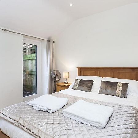 The Beehive Studio Apartamento York Exterior foto