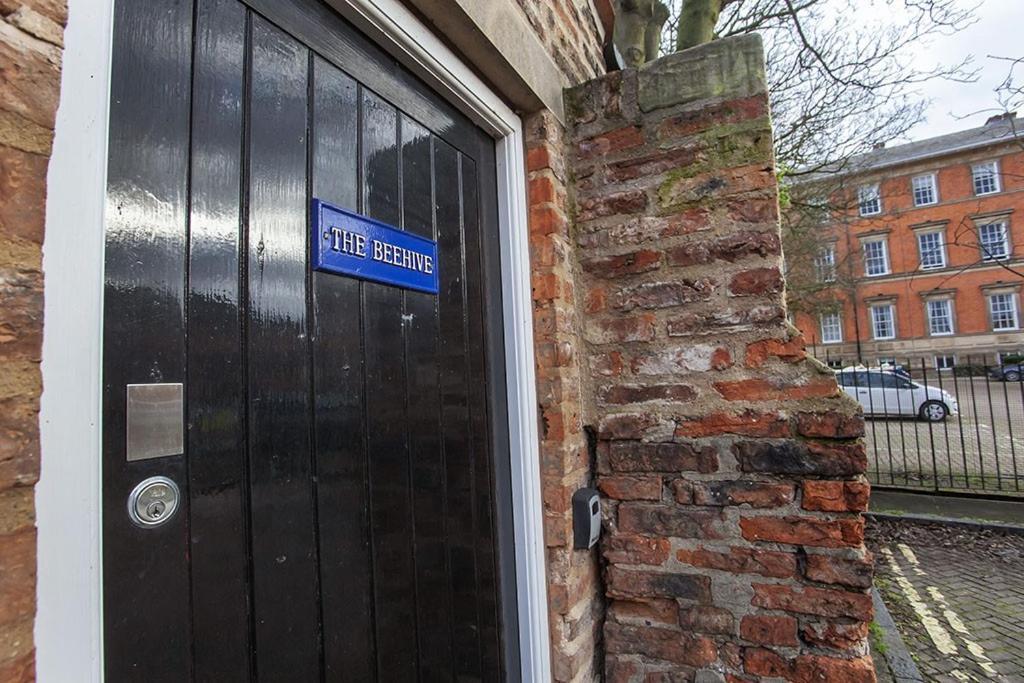 The Beehive Studio Apartamento York Exterior foto